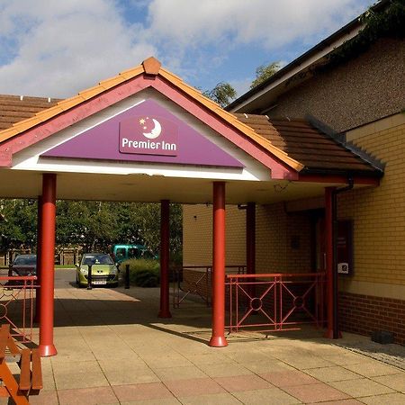 Premier Inn Pontefract North Exterior photo