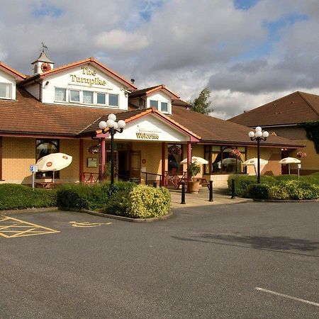 Premier Inn Pontefract North Exterior photo